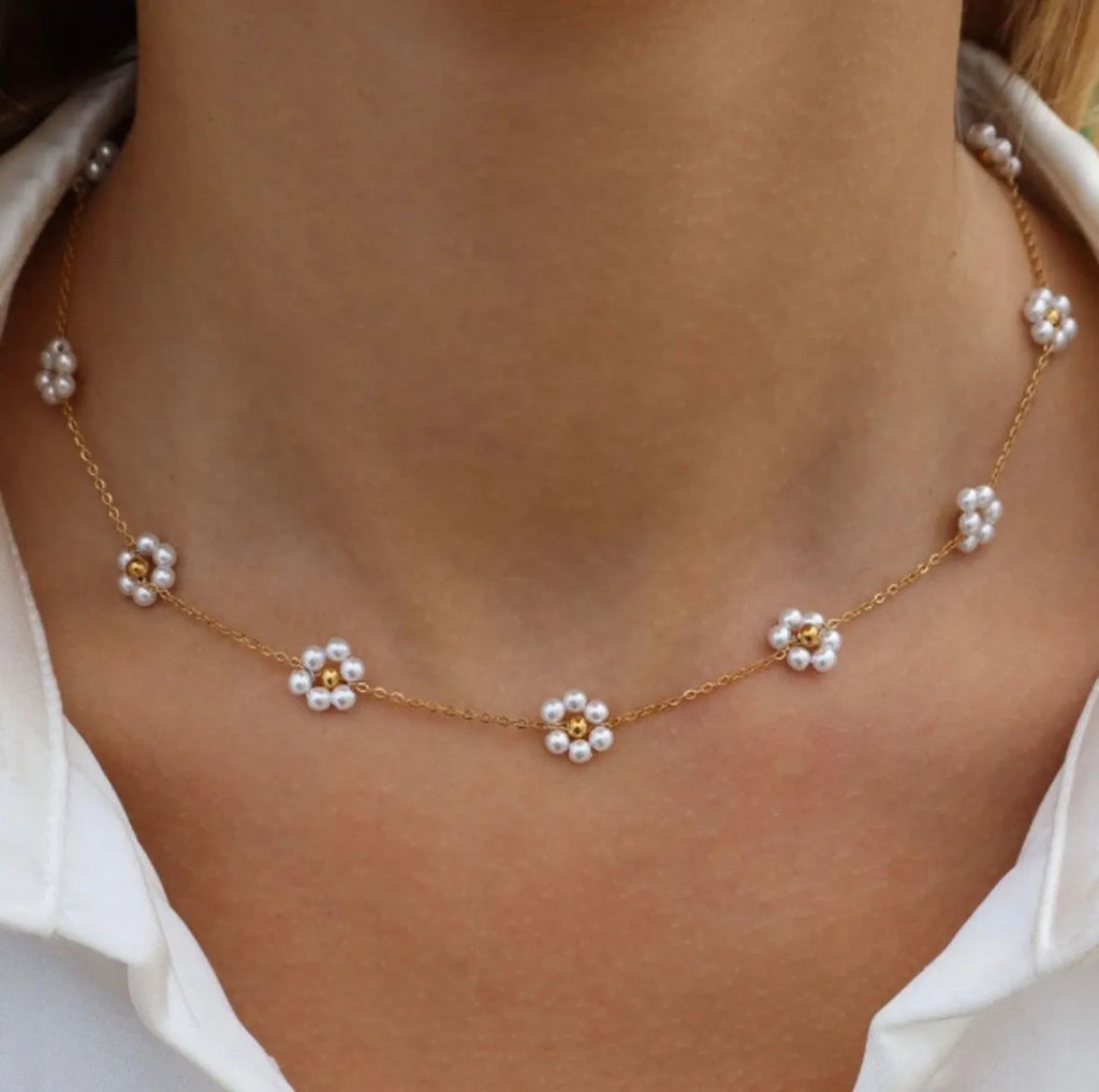 Daisy Charms Necklace For Women