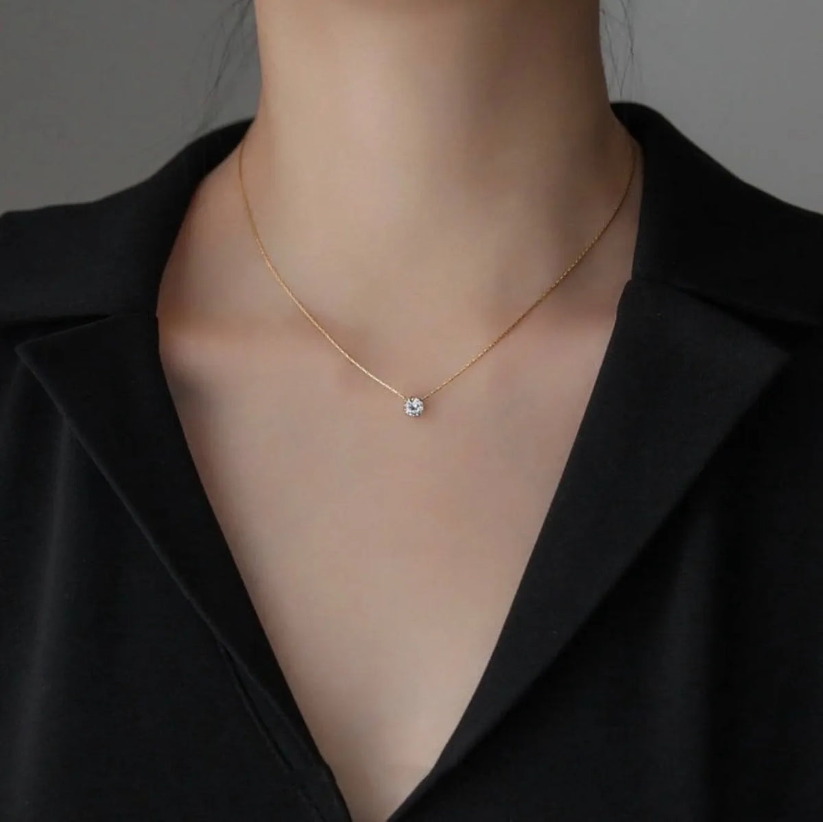 Round Diamond Necklace For Women