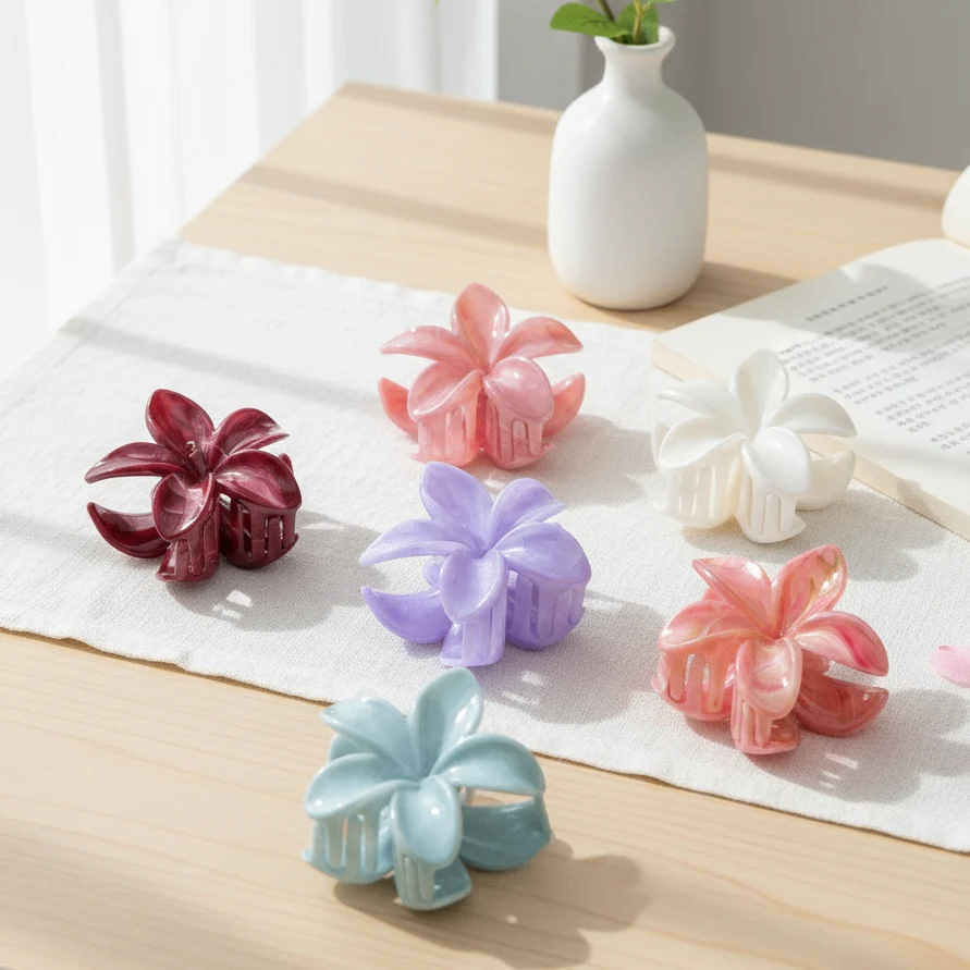 Marble Finish Floral Hair Claw (Big)