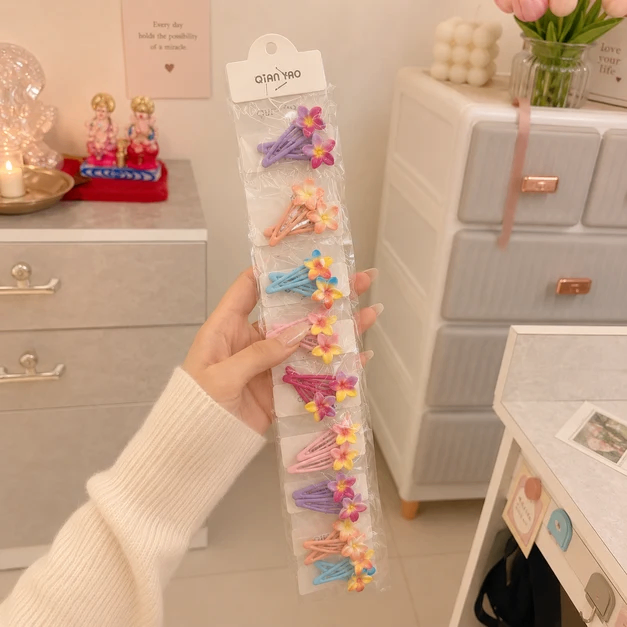 Flower Snap Hair Clip (Tic Tac)