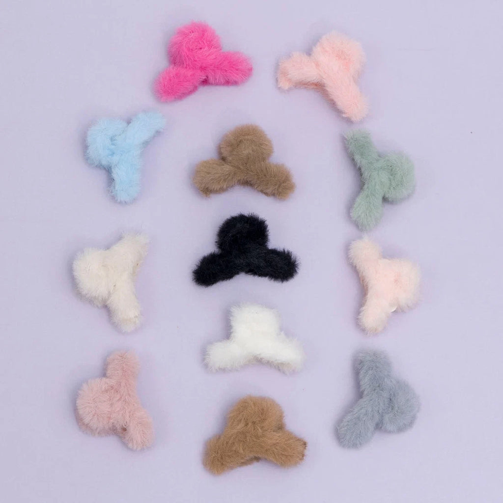 Fluffy Korean Claw Clips (Random Colour)