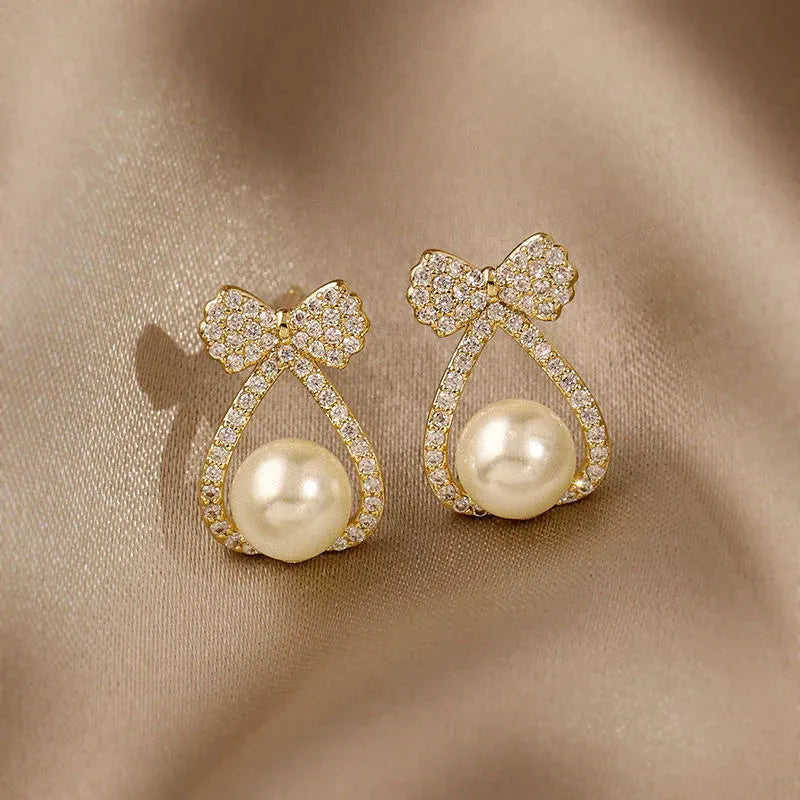 Bow Pearl Earrings