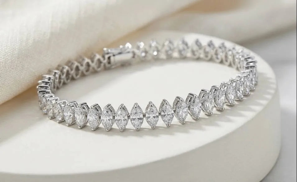 Signature Solitaire Link Bracelet for Men & Women