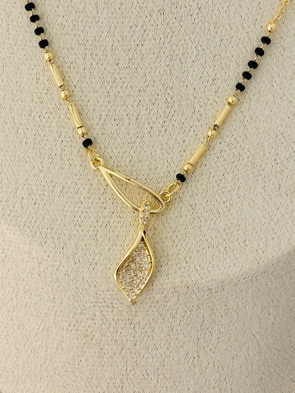 Halo Mangalsutra