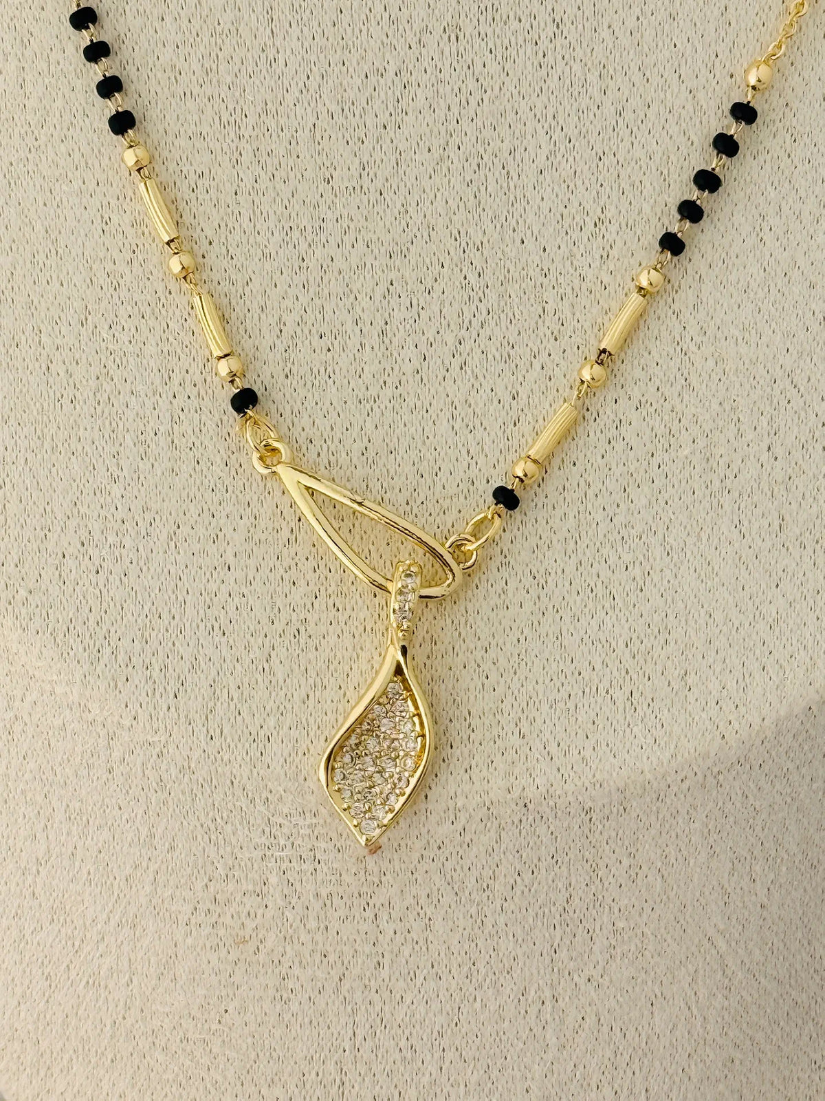 Halo Mangalsutra