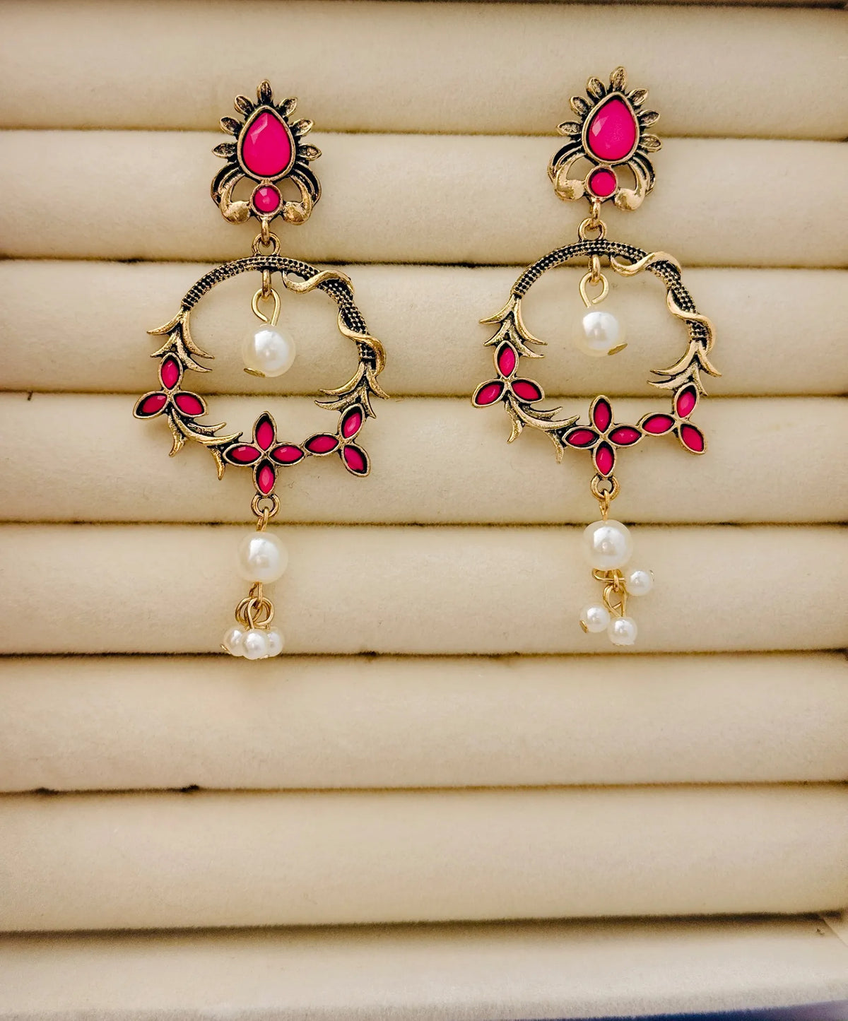 Lustrous Pearl Grace Antique GoldPlated Earring