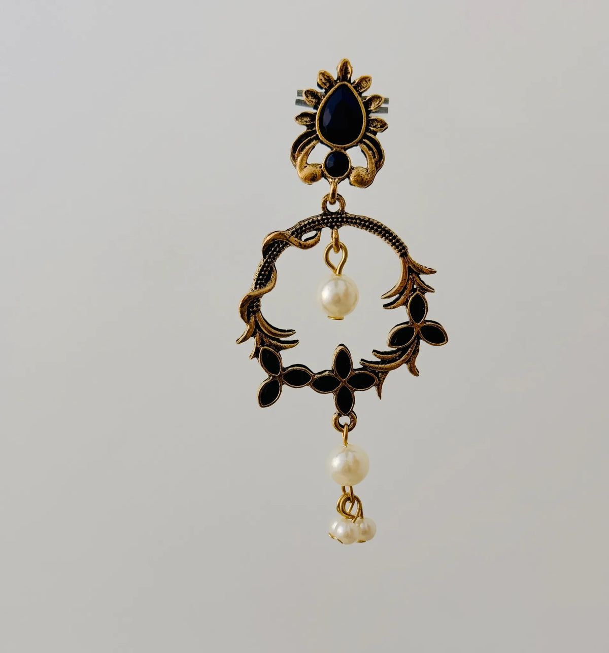 Lustrous Pearl Grace Antique Gold Plated Earring