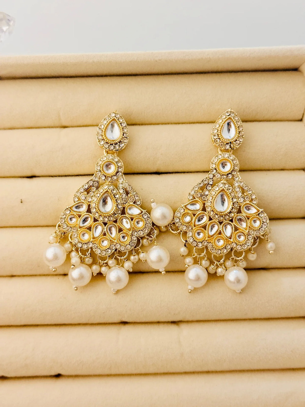Kamalika Jhumkas