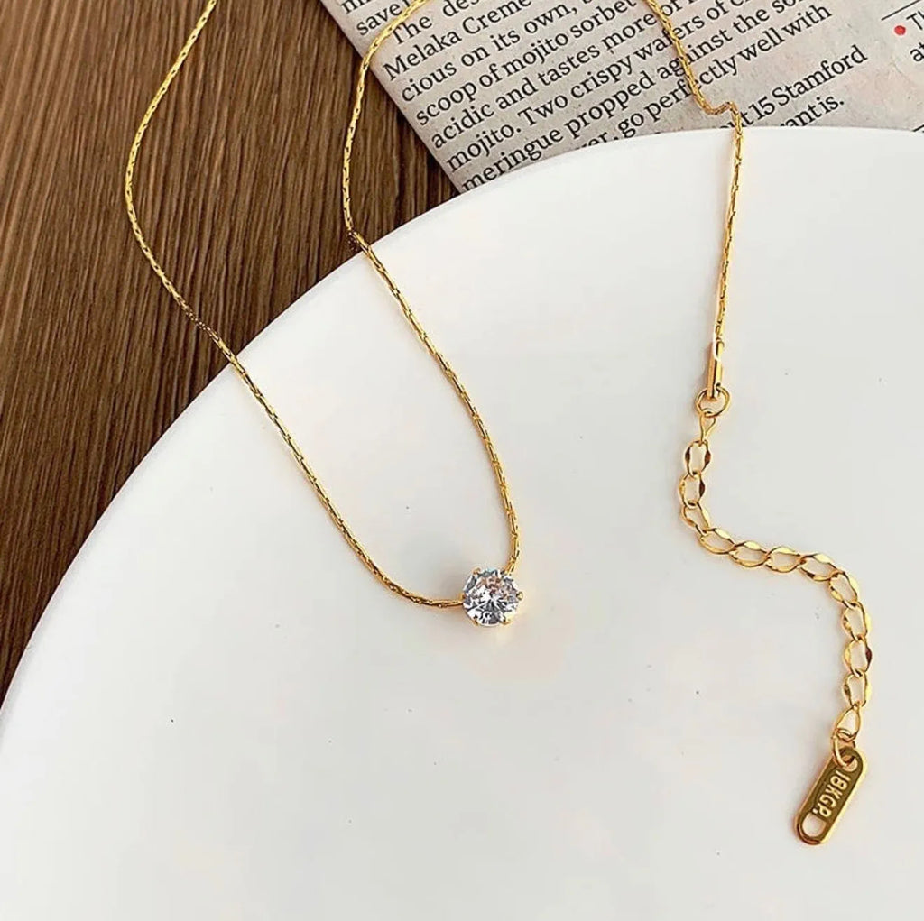 Round Diamond Necklace For Women