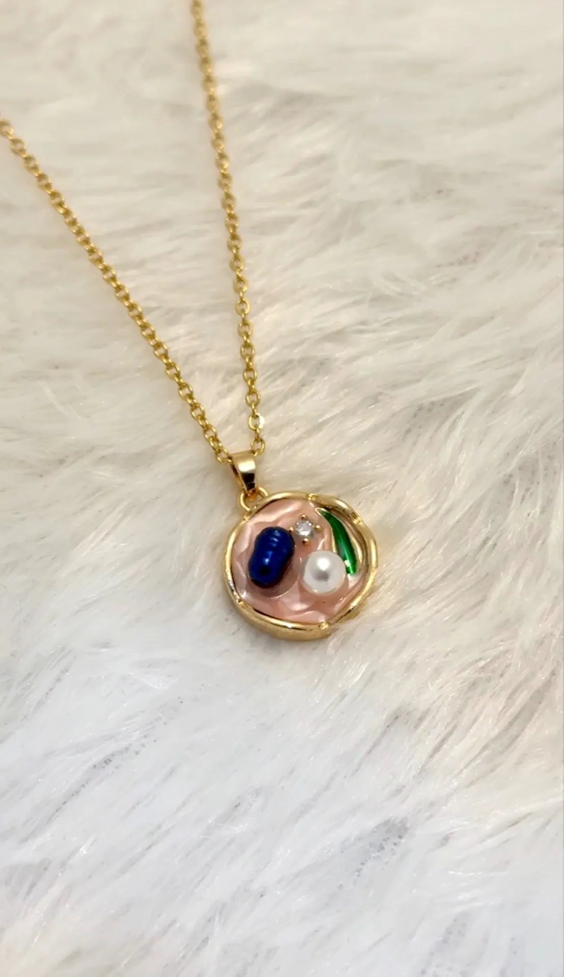 Golden Hour Pearl Charm Pendant Necklace (18K Gold Plated Elegant Luxury Jewelry Piece) For Women