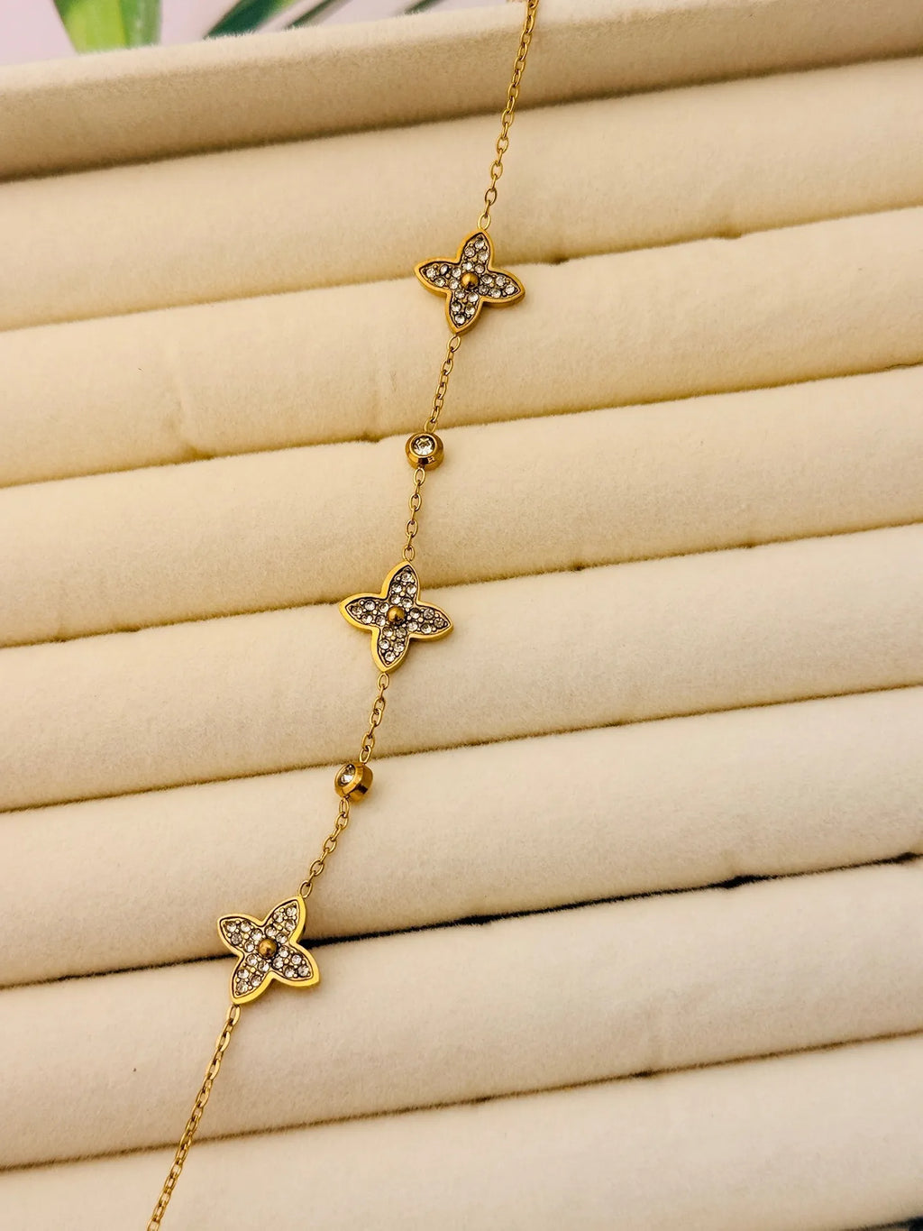 Lucky Bloom Stainless steel Bracelet