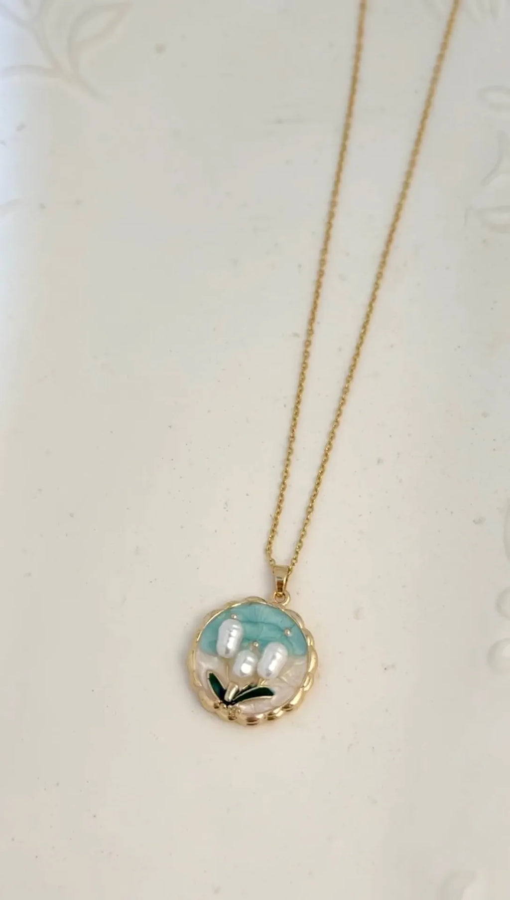 Royale Drop Floral Pearl Pendant Necklace (18K Gold Plated Elegant Luxury Jewelry) For Women