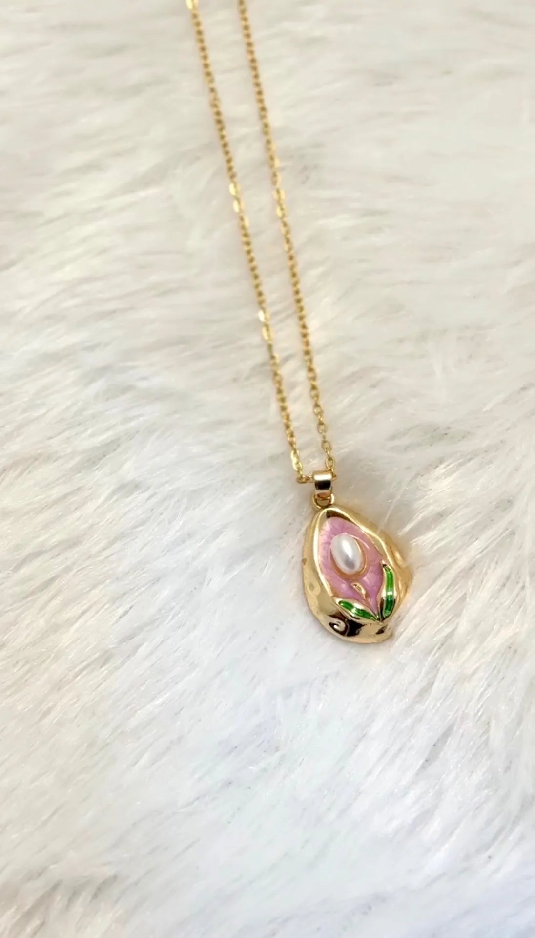 Main Character Vibe Pearl Necklace (18K Gold Plated Aesthetic Cute Stylish Jewelry) For Women