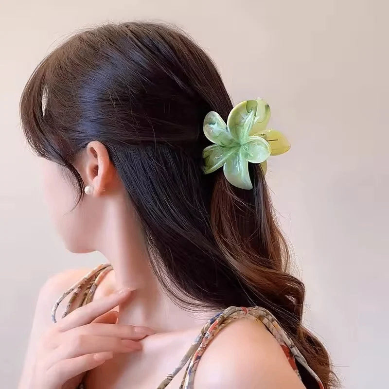 Marble Finish Floral Hair Claw (Big)
