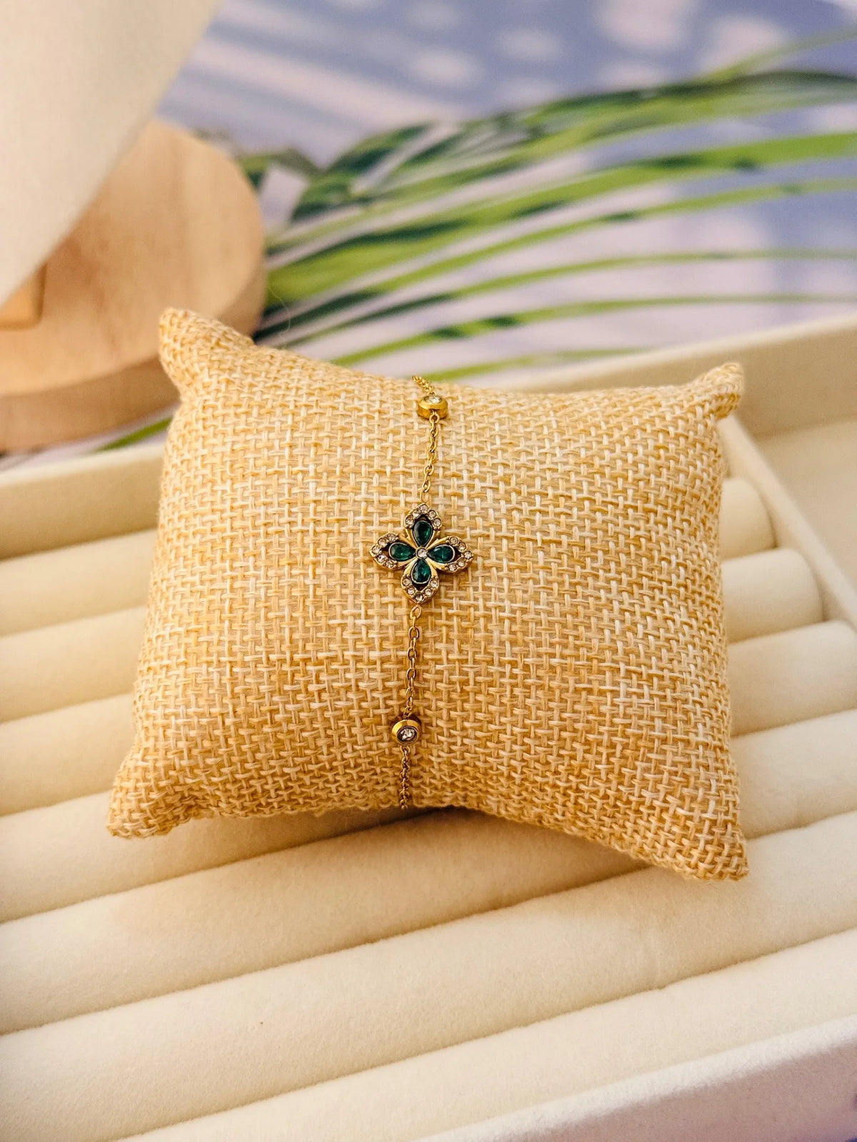 Golden Clover Chain Titanium Bracelet