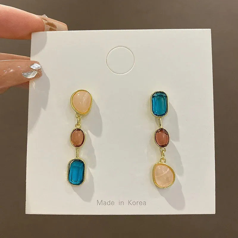 Asymmetrical Danglers