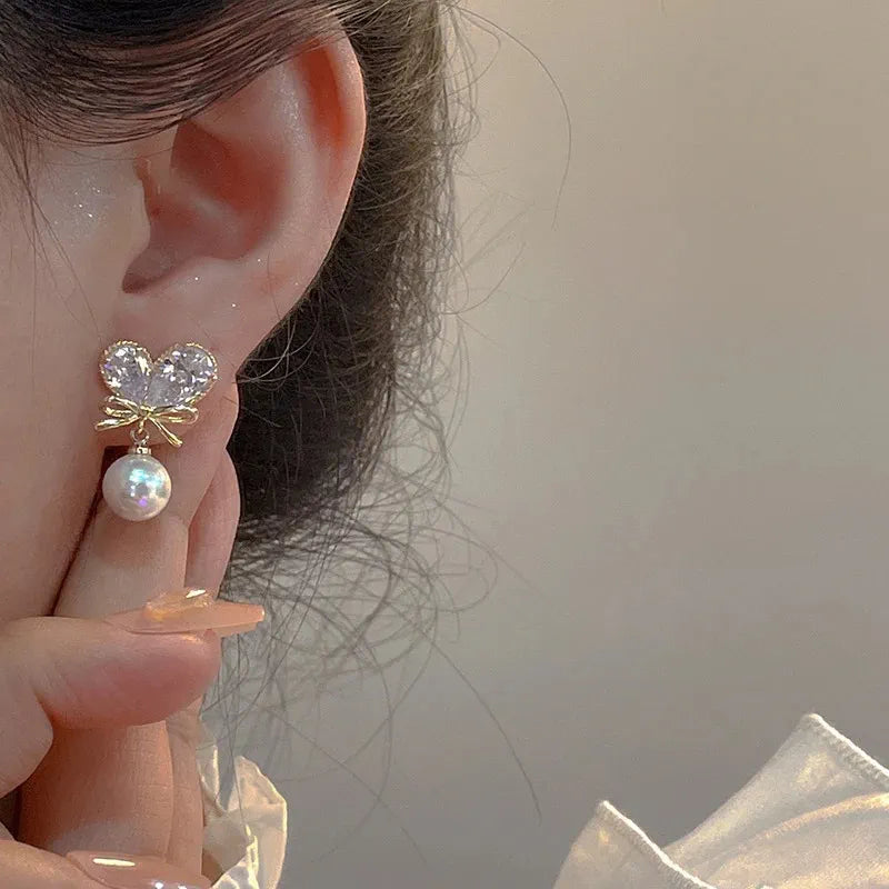 Heart drop Pearl Earrings