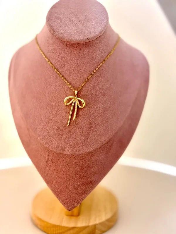 Elegant Blush Chain Necklace For Women (18K Gold Plated Minimal Fashion Jewelry) For Women