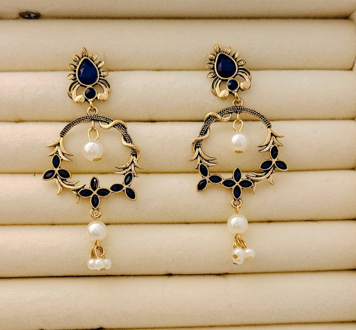 Lustrous Pearl Grace Antique Gold Plated Earring