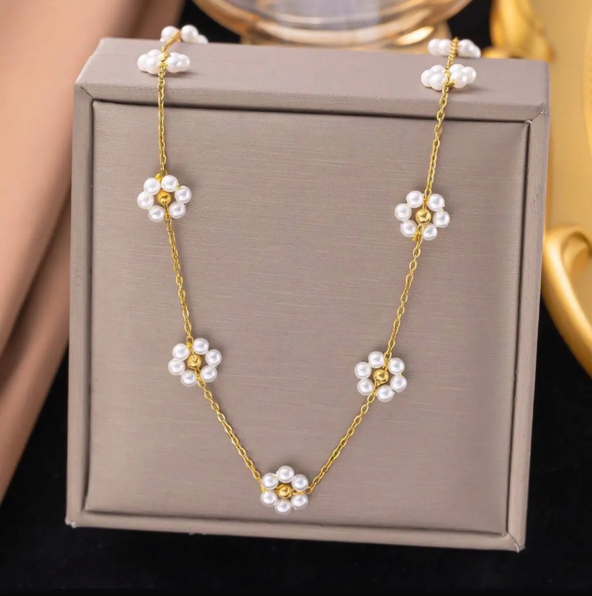 Daisy Charms Necklace For Women
