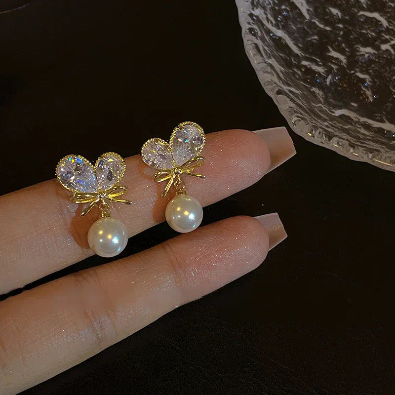Heart drop Pearl Earrings