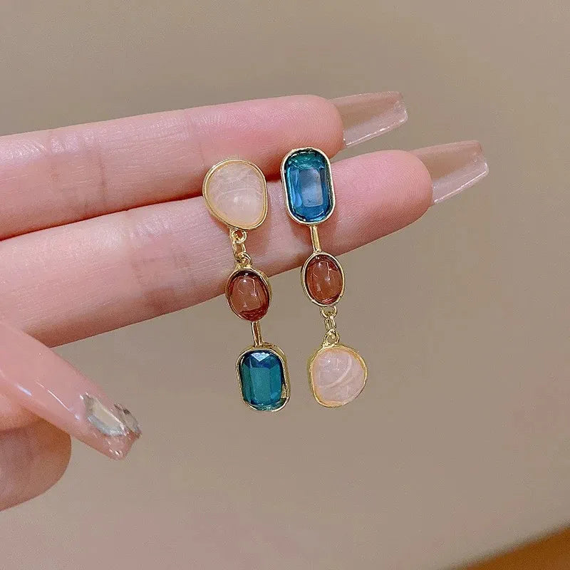 Asymmetrical Danglers