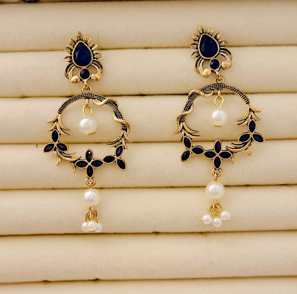 Lustrous Pearl Grace Antique Gold Plated Earring